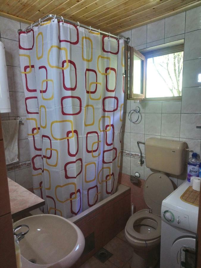 Guest House Little Heaven อูชิเซ ภายนอก รูปภาพ
